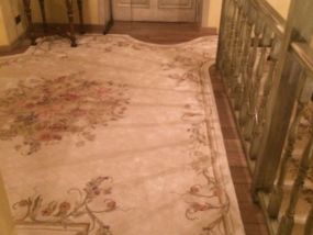 05-lestnici-066-521033704bc16e77c42a9d02bcfaf9e4 Дизайнерские ковры в интерьере лестниц -  Carpet Exclusive